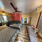 Calcutta Backpackers Homestay -Only For Backpackers & Travellers